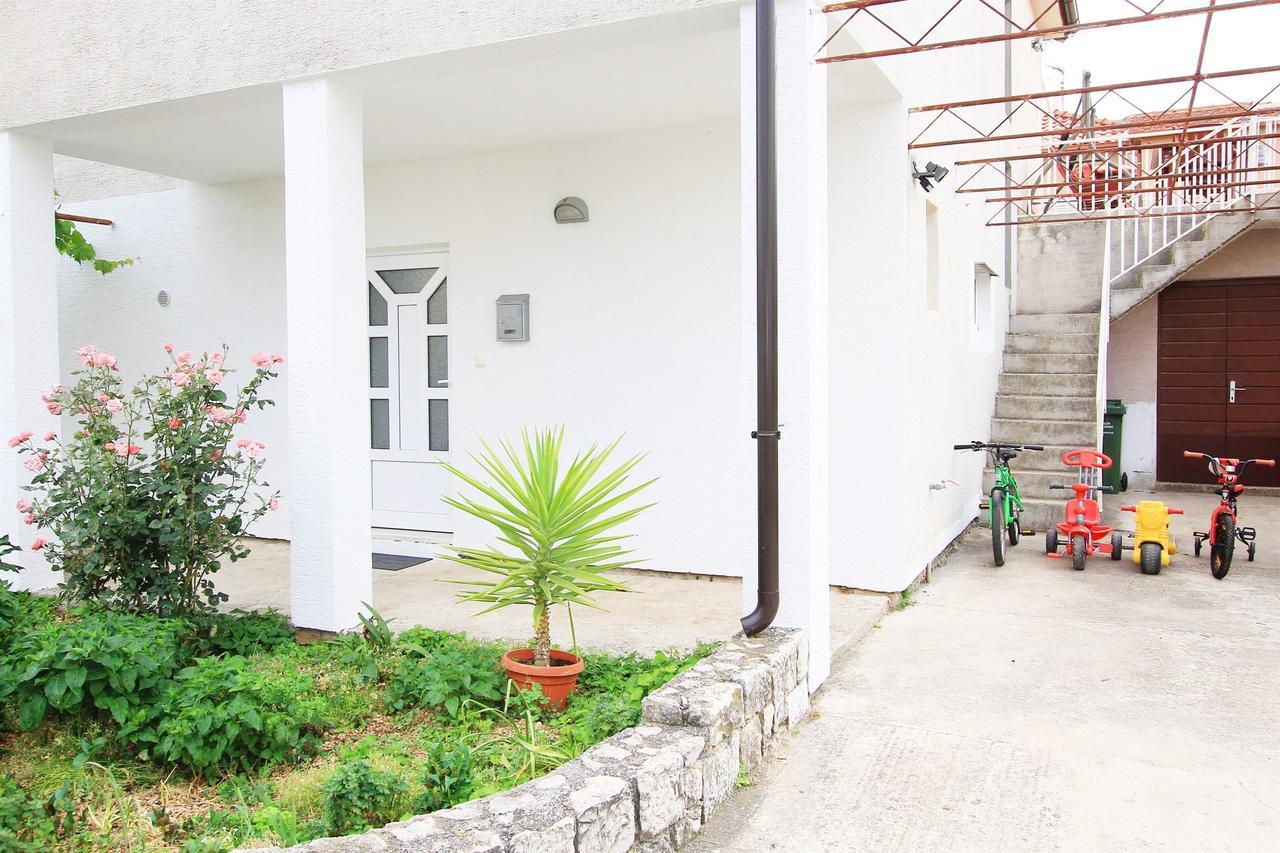 Apartment Anica Trogir Luaran gambar