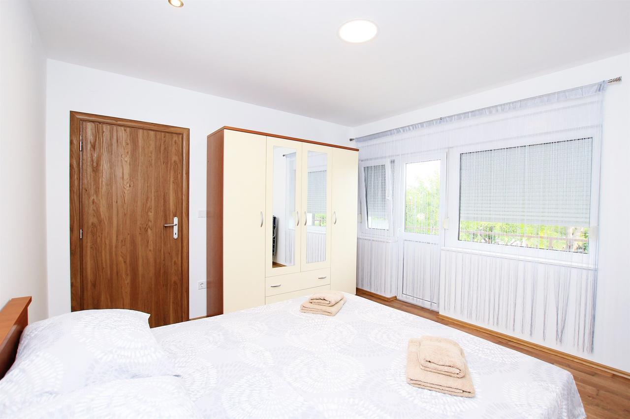 Apartment Anica Trogir Luaran gambar